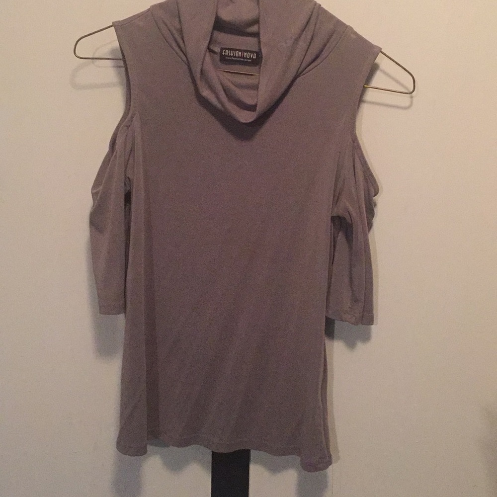 Fashion nova open shoulder